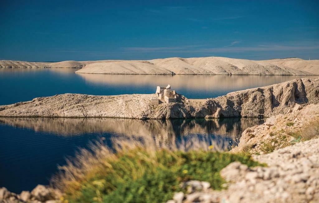 Milka Apartmani Povljana Buitenkant foto